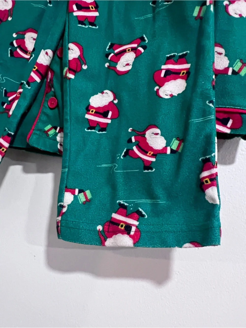 Carter's Toddler 2T Green Ice Skating Santa Christmas Pajama Set GUC